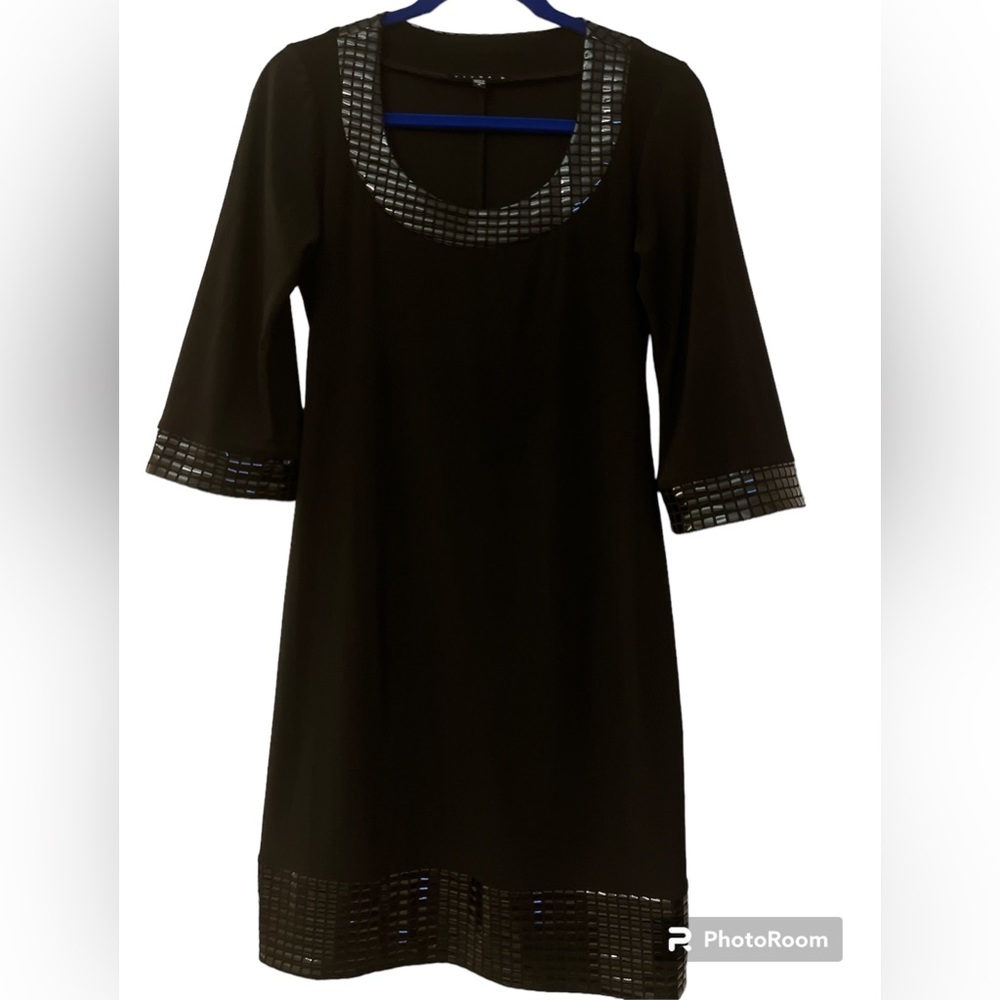 Tiana B women’s size small black dress EUC.  Great for holiday or new year’s.